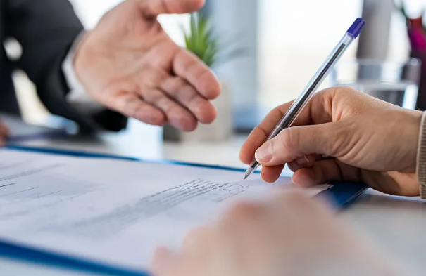 不止是快！揭秘电子合同的三大核心优势